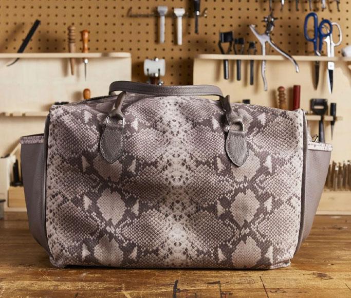 The Weekender Duffel Bag — Tandy Leather Europe