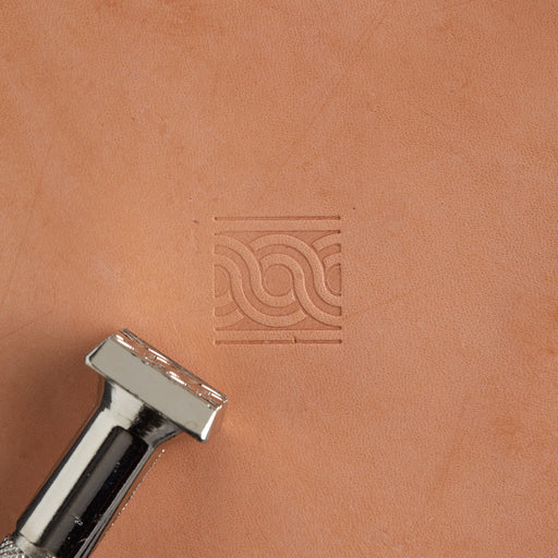 Craftool® Interweaving Border Stamp