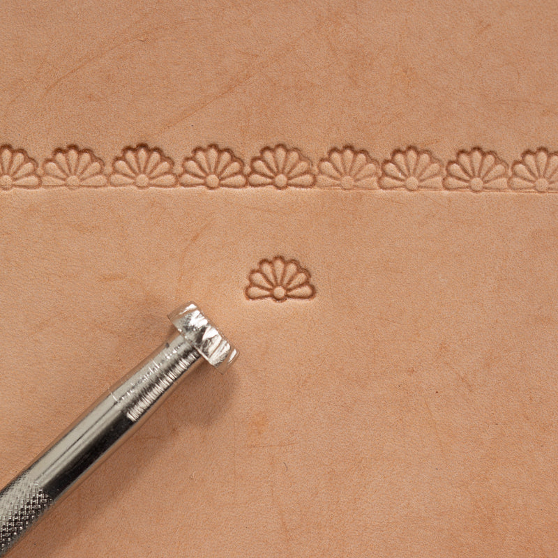 Craftool® Petal Border Stamp