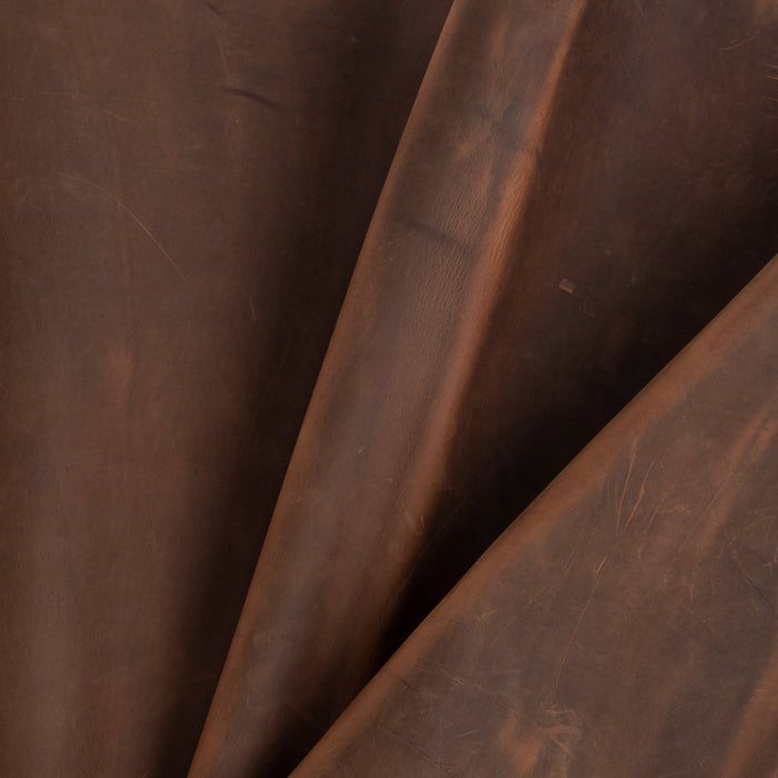 Lado impermeable rugoso marrón